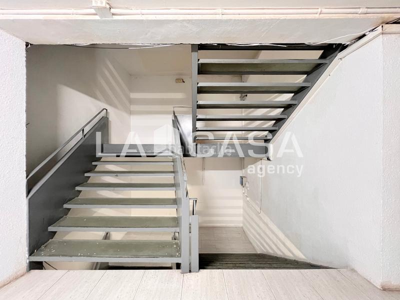 Foto a86415fa-e331-4a05-bbbe-8bfcb934dfef. Industrial building in Raval Barcelona