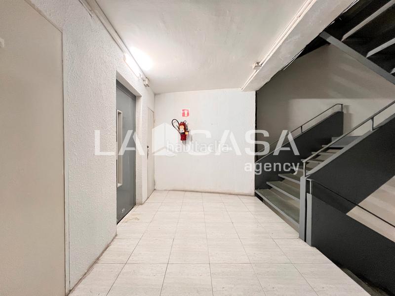 Foto bb2c26d7-4166-4e7d-9a6c-eb3971eaa946. Industrial building in Raval Barcelona