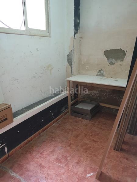 Foto d6ca844d-eb8f-42e7-a706-142a3615e83e. Local comercial a Centre-Estació Gavà