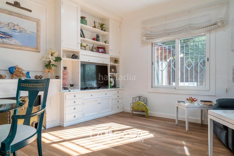 Foto ff0b830a-6958-4ff6-8c4a-8fe1564689b8. Casa amb calefacció aparcament piscina a Lluminetes Castelldefels