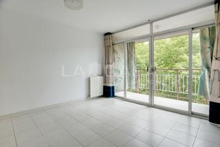 Etagenwohnung in Bellvitge