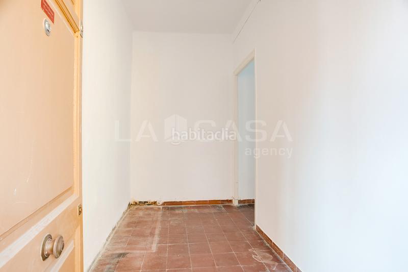 Foto 40406476-1ac4-416c-acd7-5a02452034ef. Piso  en venta en Sant Martí de Provençals en Barcelona