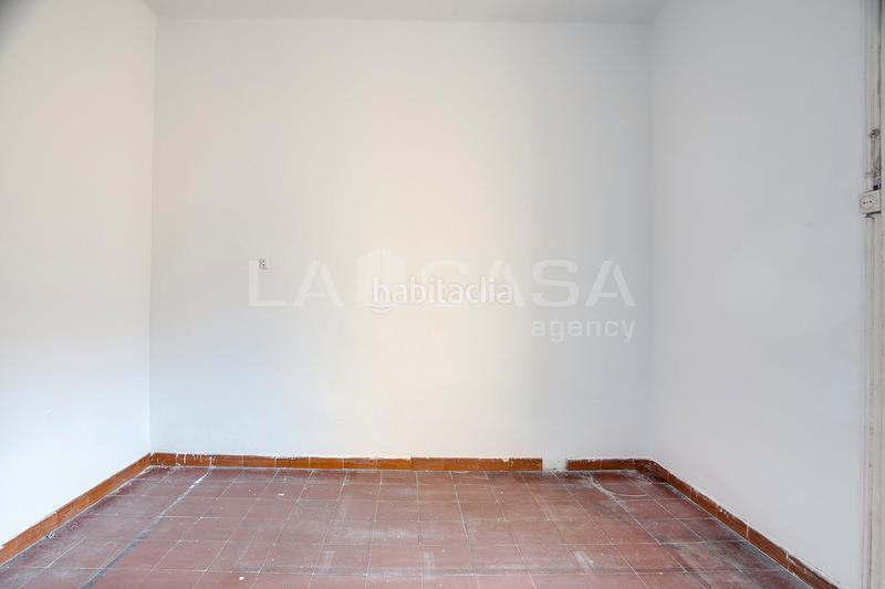 Foto b3f3ff66-ee3c-46c3-8357-89c48f03faf3. Piso  en venta en Sant Martí de Provençals en Barcelona