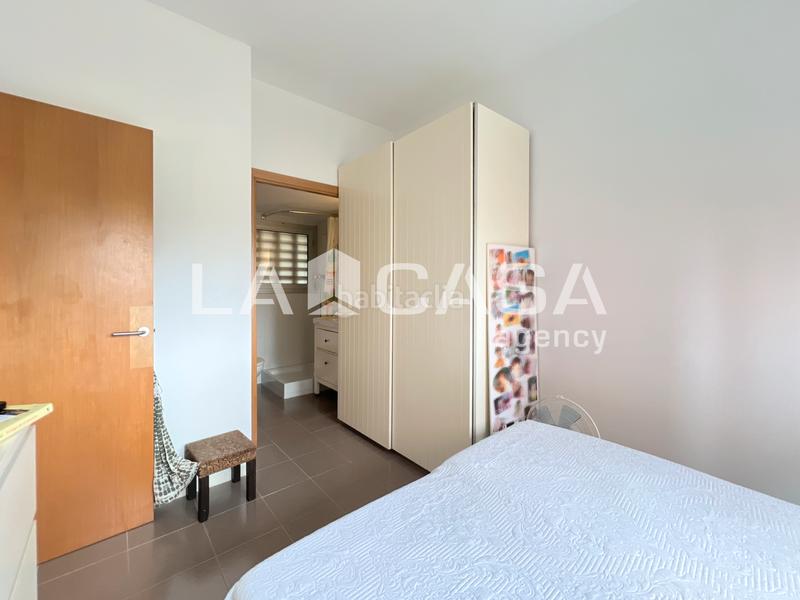 Foto a886826a-db2e-40a3-b29c-fc0b896e5eb2. Erdgeschoss in La Catalana Sant Adrià de Besòs