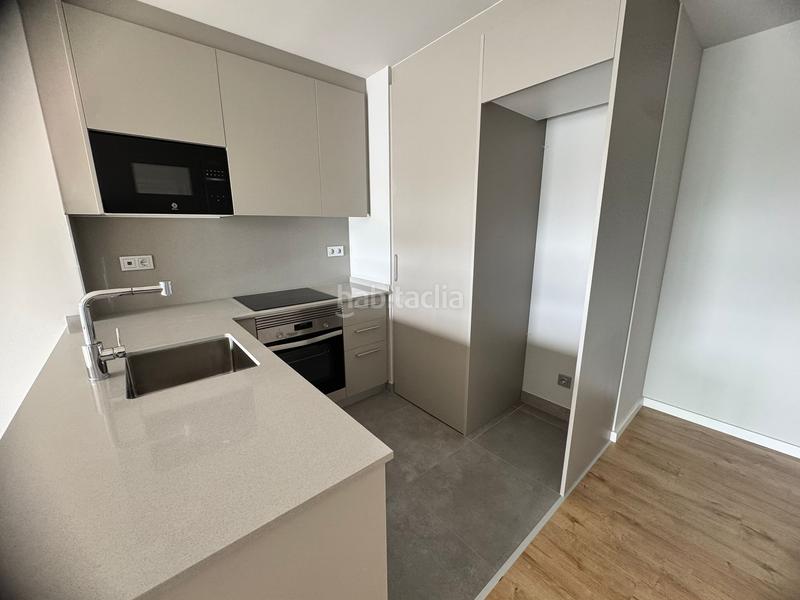 Foto d44caddc-b4ab-4a5b-9bb7-b5033210c240. Appartement avec chauffage parking piscine dans Sant Josep Hospitalet de Llobregat (L´)