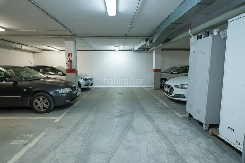 Foto d8eb0b53-bd04-470a-b744-c96cdbbf958d. Posto auto in Santa Eulàlia Hospitalet de Llobregat (L´)