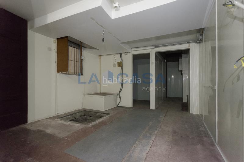 Foto c676a491-9ec5-407e-ab56-36b06e569f93. Local comercial en Sagrada Família Barcelona