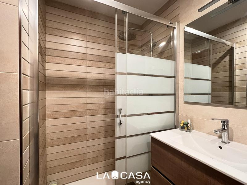 Foto dac7dad9-d072-40f1-b109-bd4f9ae83087. Piso en La Florida Hospitalet de Llobregat (L´)