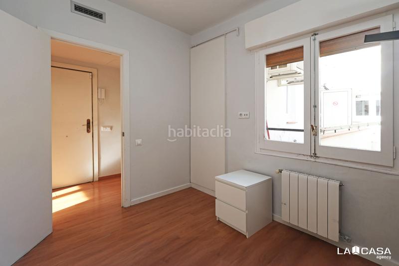 Foto 5e18fd0b-b5d1-41f2-aa98-2e57dd5891c3. Flat with heating in El Poble Sec - Parc de Montjuïc Barcelona