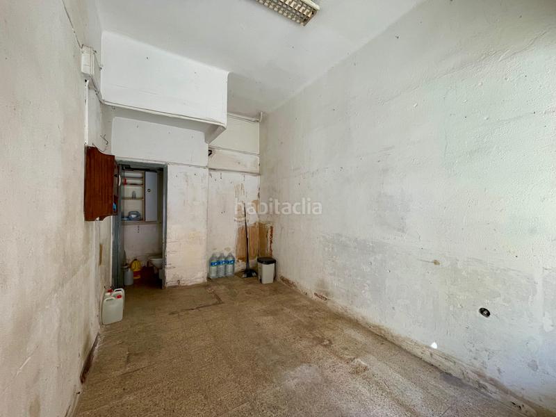 Foto c27a6854-1e63-4d9c-b246-4f492924e201. Local comercial en Congrés Badalona