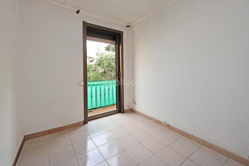 Foto f1b08db6-dad6-400f-ae33-755fd045fb2a. Piso en Sants Barcelona