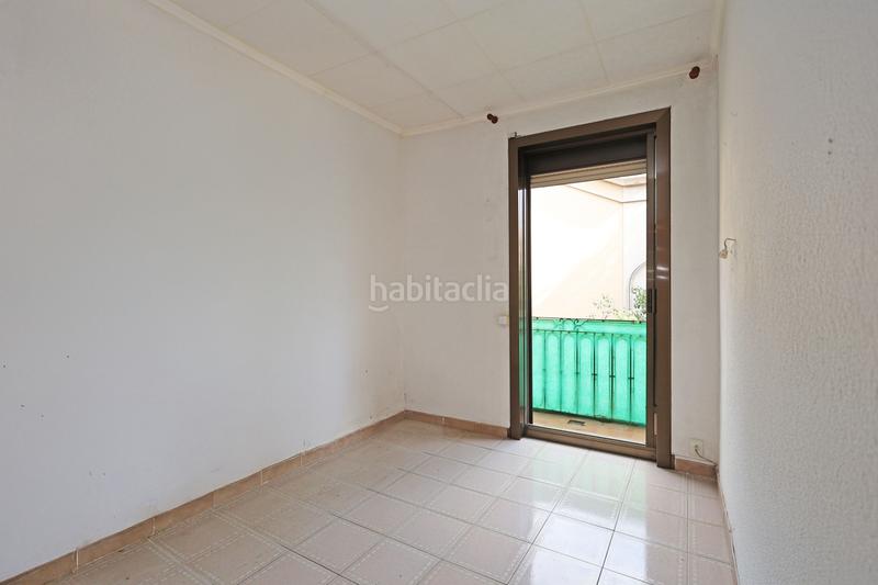 Foto fbf4f27e-388b-45d6-9a32-132c4676aff1. Piso en Sants Barcelona