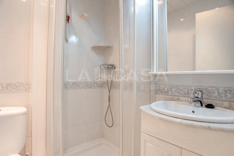 Foto 8104a1fa-5d91-452d-b8f5-278edcfe6b5e. Appartement avec chauffage dans La Verneda - La Pau Barcelona