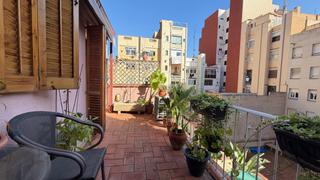 Casa in El Camp de l´Arpa del Clot