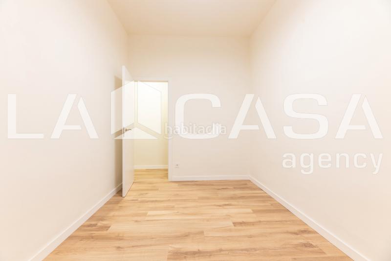 Foto 18fbdbc9-44da-4aa3-abcc-d325d1b6605c. Ground floor in L´Amistat Valencia