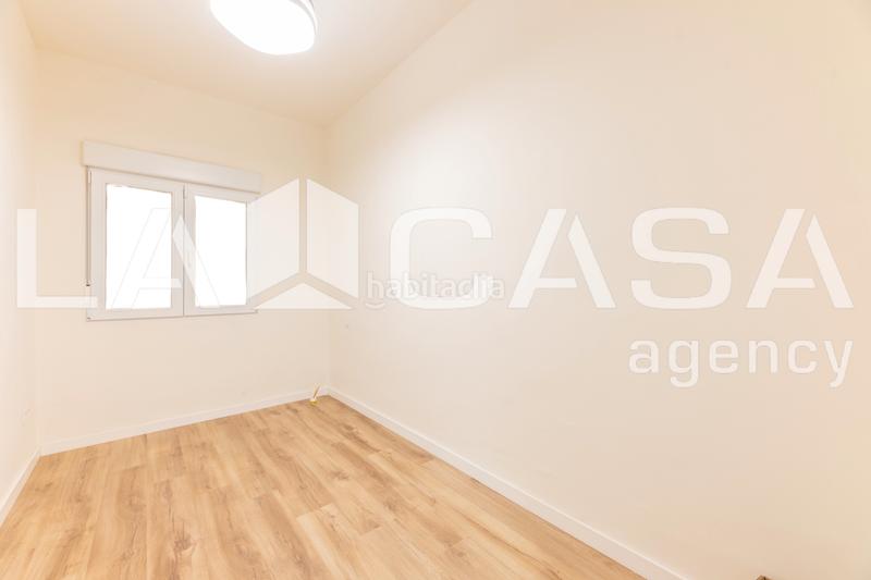 Foto ce0e7ada-7296-4d1d-a8ce-2b783888b6f7. Ground floor in L´Amistat Valencia
