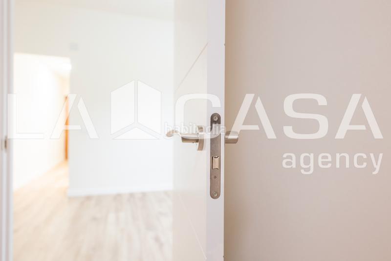 Foto 11260a9c-5f84-4b31-b2ae-d02d64c03614. Planta baja en L´Amistat Valencia