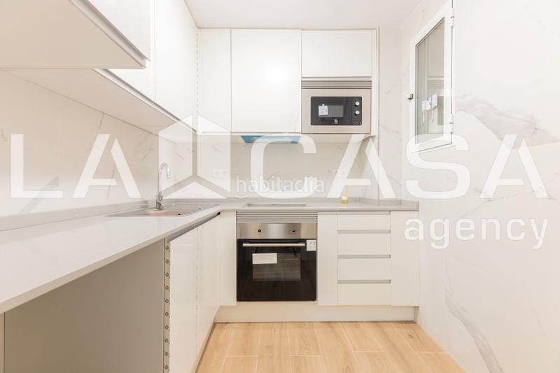 Foto 50241960-22dc-446a-abcd-bd32b9d11605. Planta baja en L´Amistat Valencia