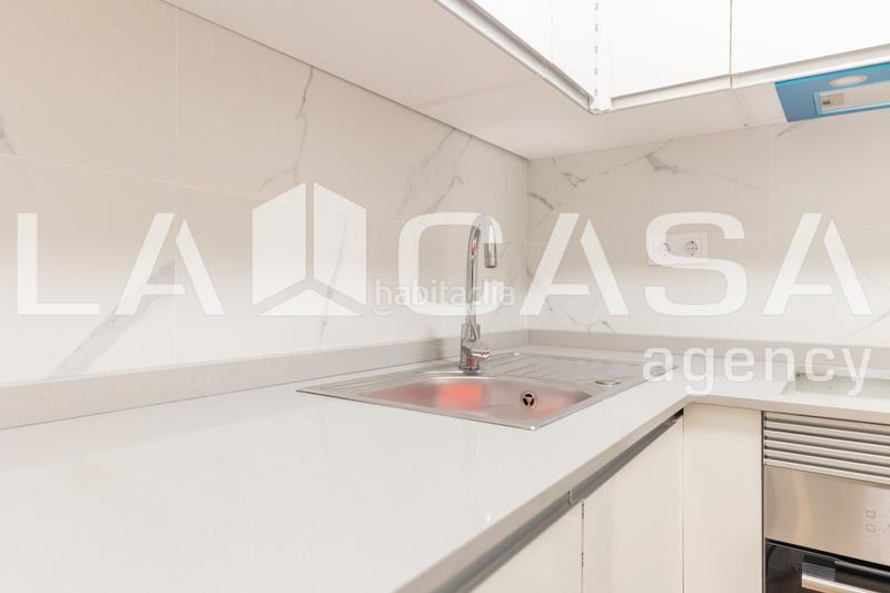 Foto d1ea28db-f462-4b67-8dba-4d8955e2a8a6. Planta baja en L´Amistat Valencia