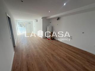 Rez-de-chaussée à Canovelles