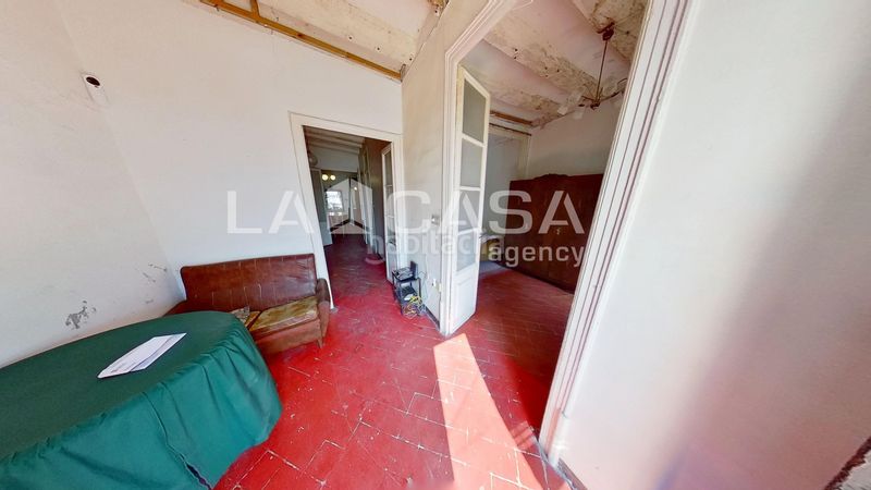 Foto 4abef8b7-0f11-47bf-ab1e-1f7a25282a8e. Àtic a Raval Barcelona