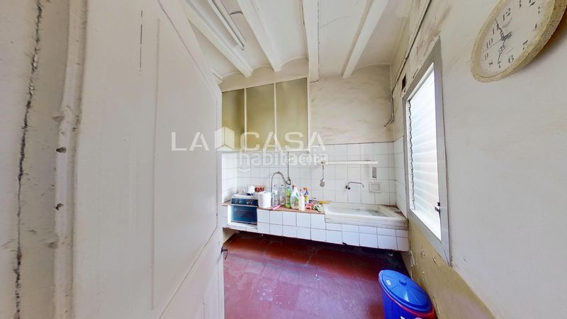 Foto 9a64e37a-bcb2-4f67-9fc8-bc9a3eeed6b1. Àtic a Raval Barcelona