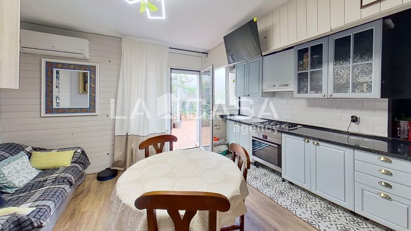 Foto e55f1953-c9a3-4269-89b7-392fc2213b00. Ático en Carmel Barcelona