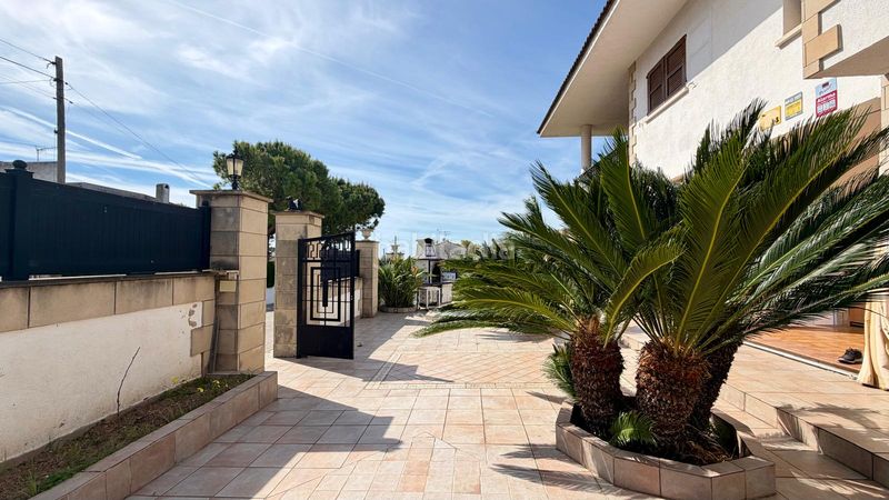 Foto ce94e6df-e9f3-4b9a-9473-a2b8748c31fd. Casa a Cunit residencial Cunit