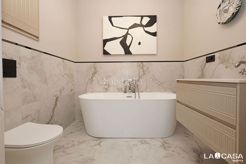 Foto b2bccf07-ca71-46ee-9687-5805862c3c05. Piso en Raval Barcelona