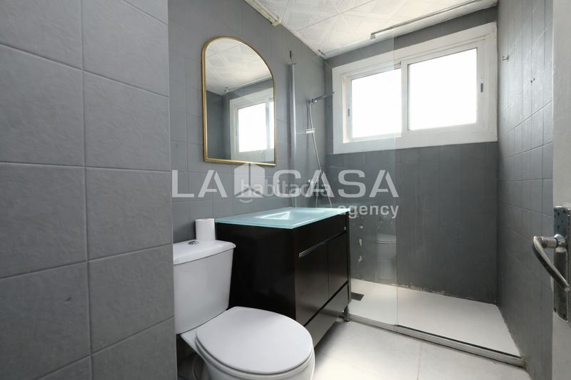Foto c018a52c-6245-47b6-862f-7a825d2fb5fc. Pis a La Verneda - La Pau Barcelona