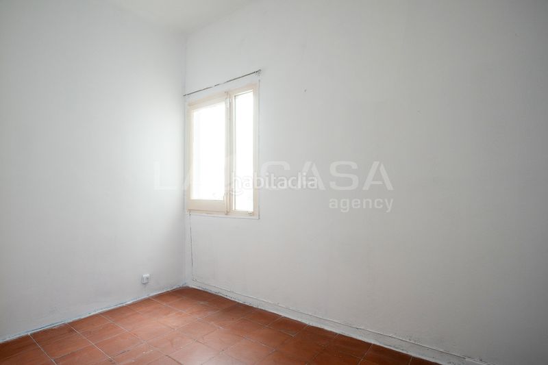 Foto ceaa9b89-3b02-4775-b8a0-ea39a56e276b. Pis a Provençals del Poblenou Barcelona