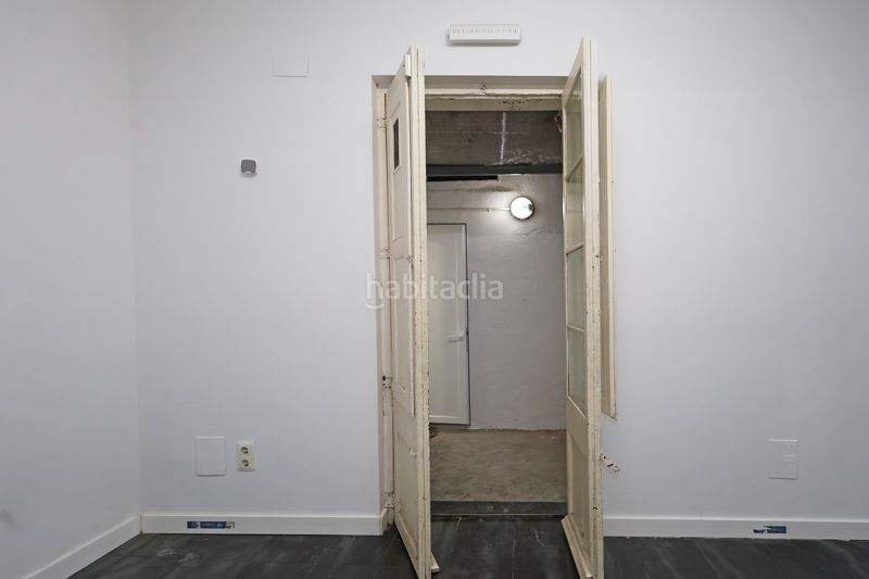Foto b7a04a33-fc69-419c-a12b-81a6a4e59eec. Local comercial a St. Pere - Sta. Caterina - El Born Barcelona
