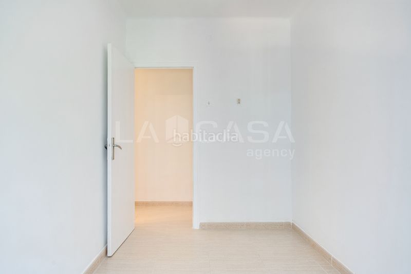 Foto 503f1c00-8e96-4ac5-8388-5de774a253f4. Piso en Sant Ildefons Cornellà de Llobregat