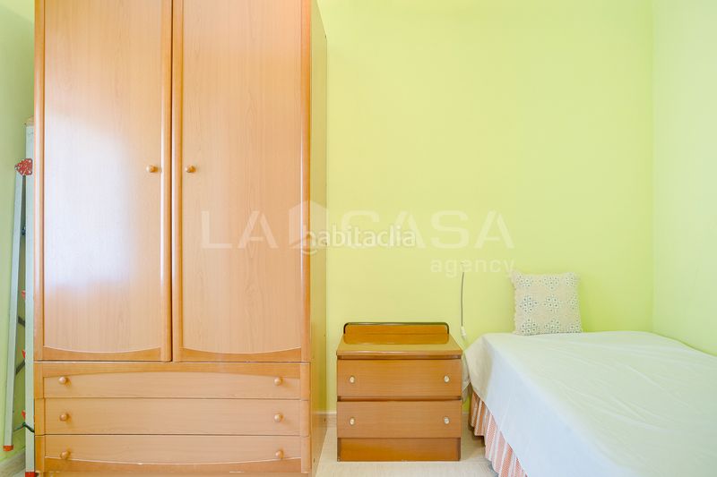 Foto ca1e5a56-c57a-4991-bd65-36beec7ec5b9. Piso en Sant Ildefons Cornellà de Llobregat