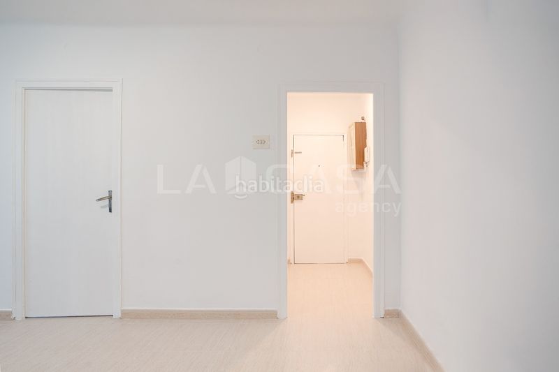 Foto cdd1b573-36ea-4115-b443-e48c21573aa3. Piso en Sant Ildefons Cornellà de Llobregat