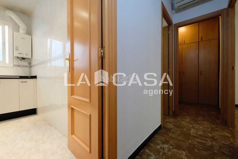 Foto 03356f8d-6f69-4f20-a652-05a21b83a33a. Pis a Vilapicina - Torre Llobeta Barcelona