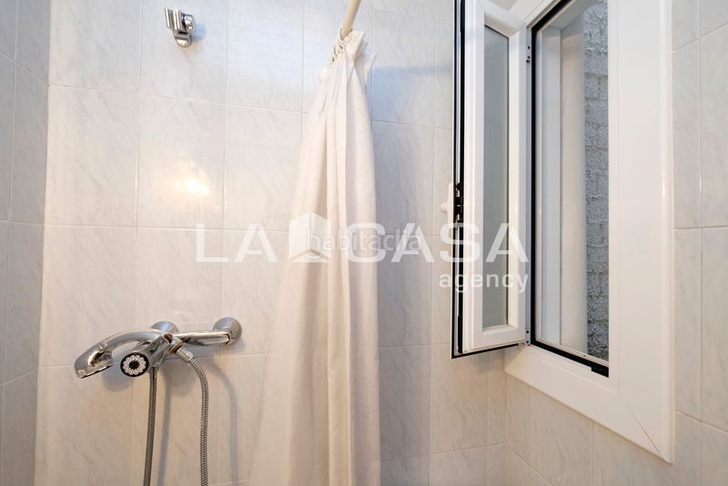 Foto 41394cee-90f2-42eb-9aa2-b420826e7b0e. Pis a Vilapicina - Torre Llobeta Barcelona