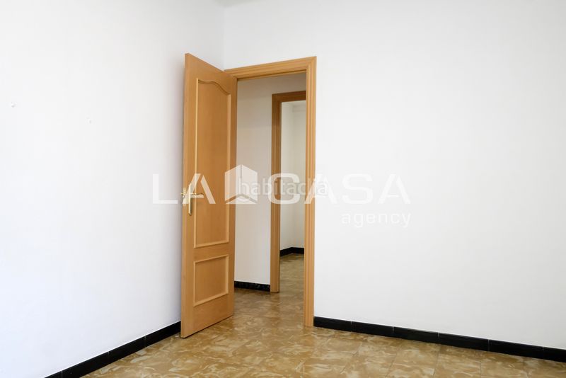 Foto 8a4ca36c-4f8a-4b03-98fb-eb142567903d. Pis a Vilapicina - Torre Llobeta Barcelona