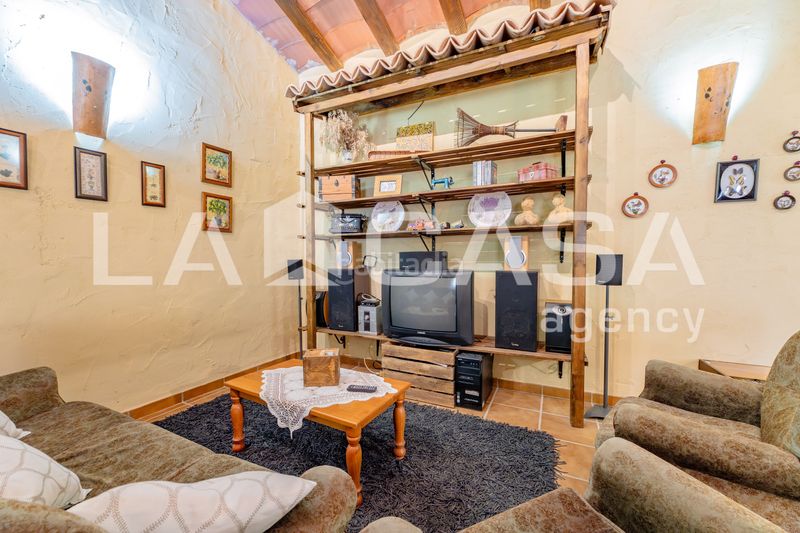 Foto 6f10ef1e-7431-45e1-9792-29a8f788007c. Casa en Requena