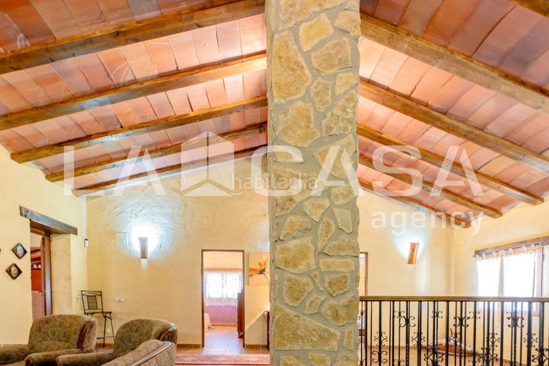 Foto fb9f9609-21ad-4e6c-baca-ea76b149b75d. Casa en Requena