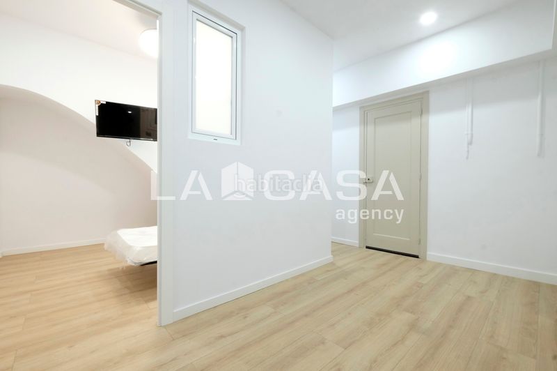 Foto 25d9a2f8-d786-4b28-9806-b864664132d7. Dúplex en Vilapicina - Torre Llobeta Barcelona