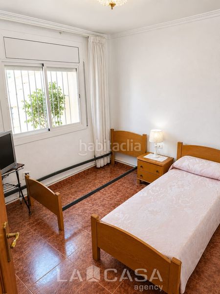 Foto 5116102b-2299-41b0-bd31-d3ec3448931f. Àtic a Centre Viladecans