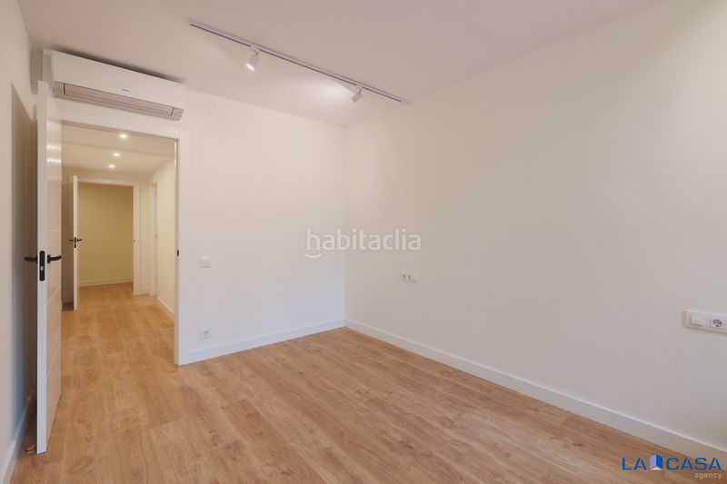Foto 0d713ead-91cd-4ab1-acc0-a655091e6ab7. Piso en La Bordeta Barcelona