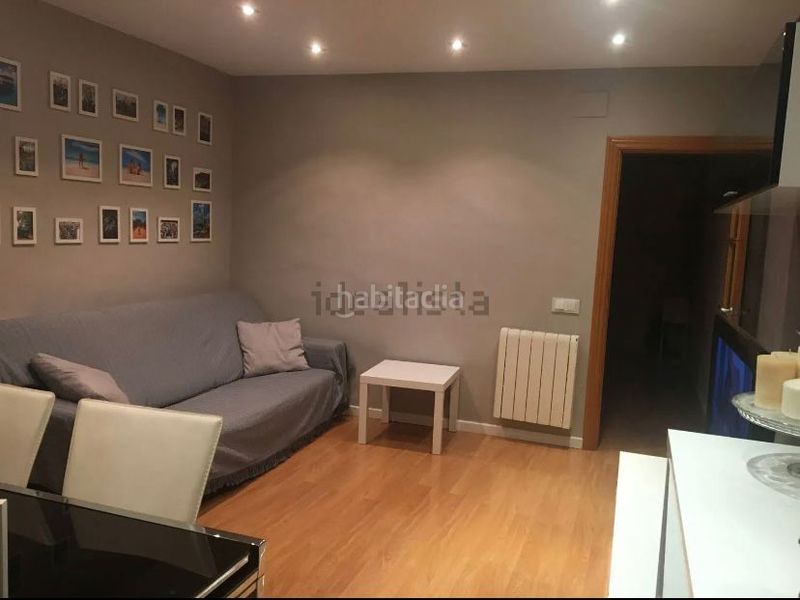 Foto add93a03-f7ea-43a4-a256-285198c56f1a. Pis a Carmel Barcelona