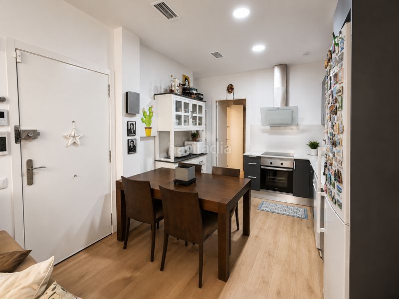 Foto 433fa382-59d7-4641-9a10-e07032f84559. Planta baixa a Centre Cornellà de Llobregat