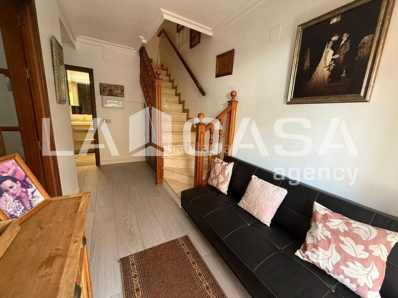 Foto b34e979b-3eb7-44cc-9887-2bd872c2f92e. Casa adossada amb piscina a Avenida de Europa Montequinto