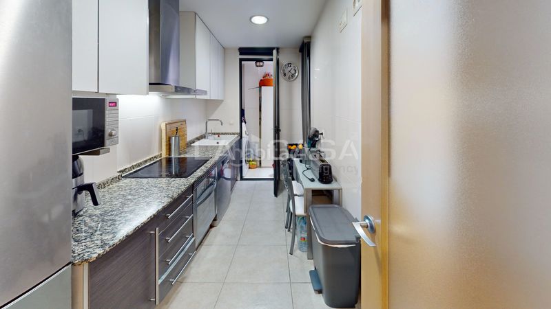 Foto 05358f25-7783-4402-bd9b-d9ce777976d3. Pis amb calefacció aparcament a Aiora Valencia
