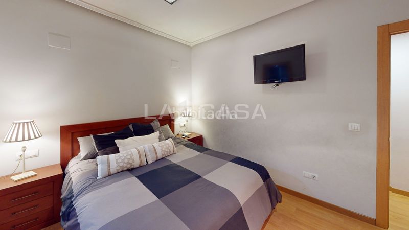 Foto fc37a8ae-24a7-4c09-b72b-2b13d78c0d48. Pis amb calefacció aparcament a Aiora Valencia