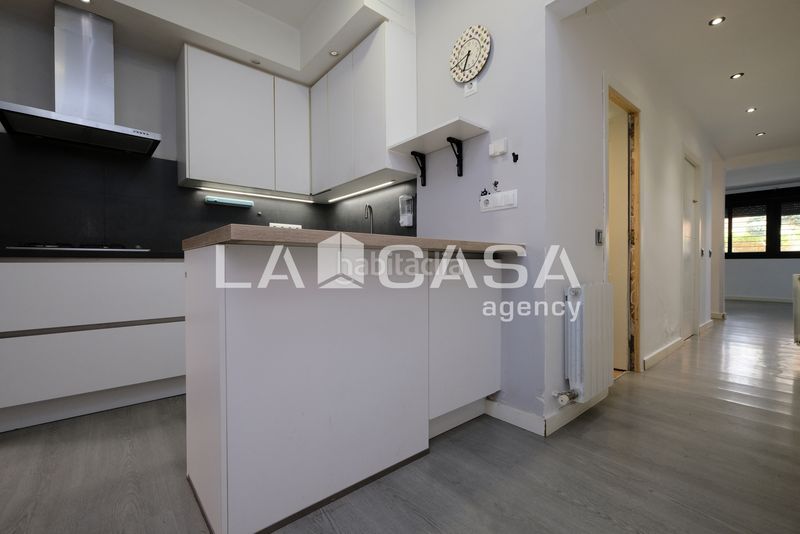 Foto 74f96234-3894-4e49-99d0-9dfde7ca92cb. Planta baja en Horta Barcelona
