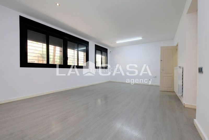 Foto c15990c7-8280-4529-a87e-2f07fb112525. Planta baja en Horta Barcelona